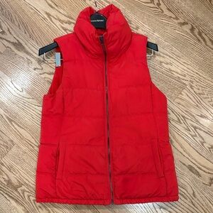 Old Navy puffer vest, S